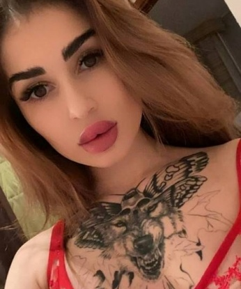 Полина